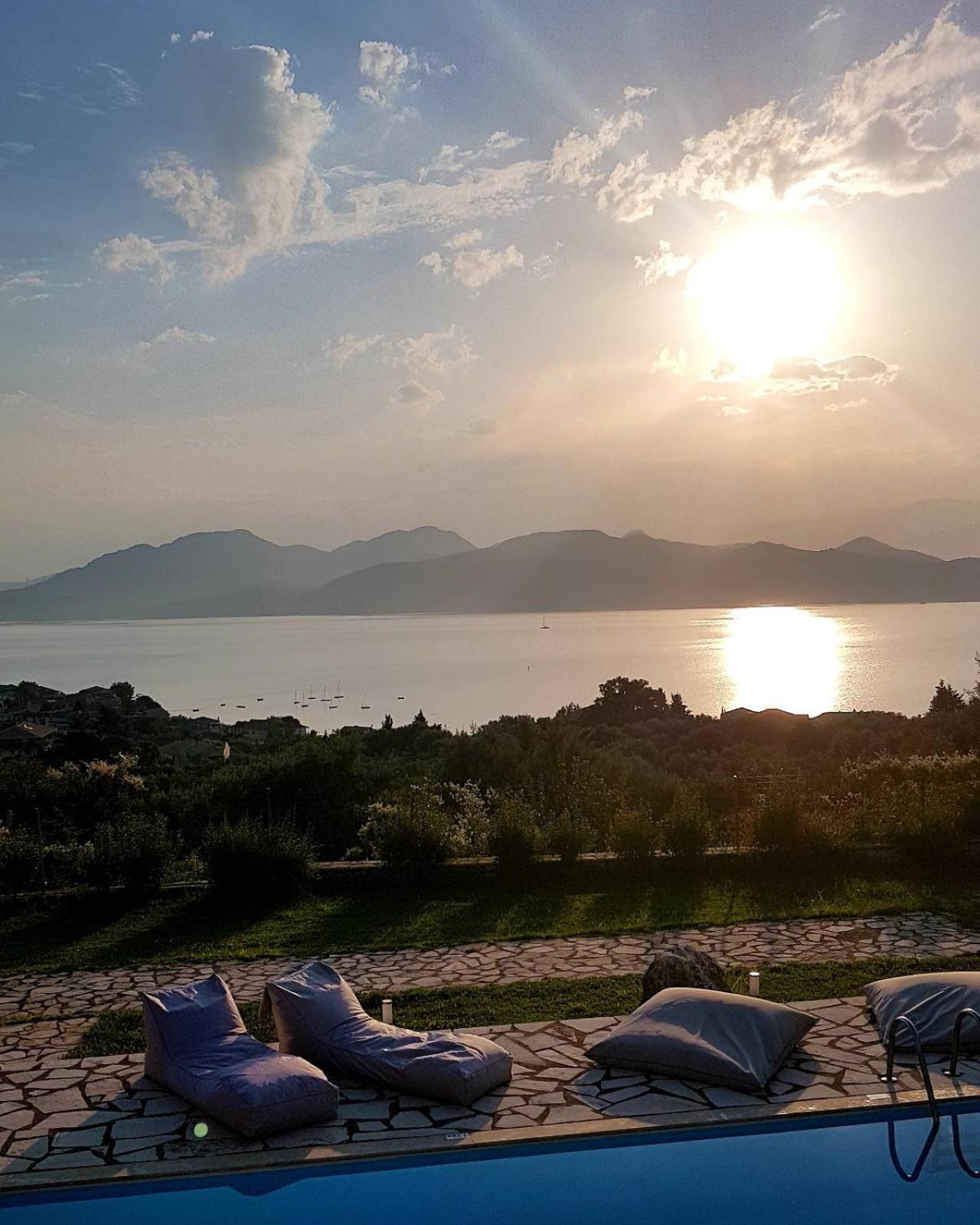 Villa Artemis Nikiána Rom bilde